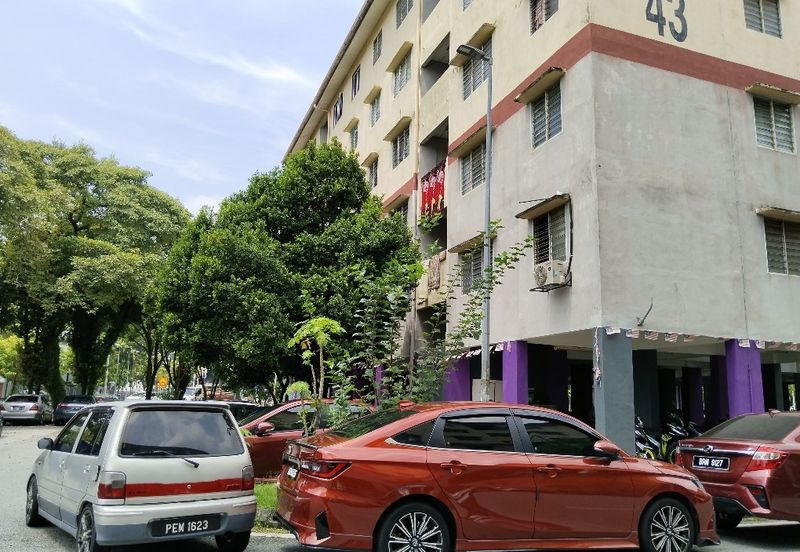 Flat PKNS, Seksyen 7
