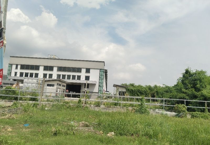 9.41 acres Freehold Agriculture Land Zone Industrial