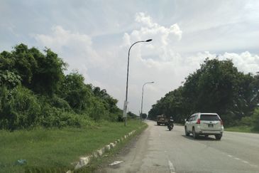 9.41 acres Freehold Agriculture Land Zone Industrial