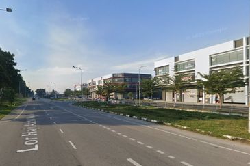 9.41 acres Freehold Agriculture Land Zone Industrial