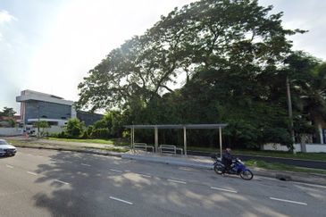 Persiaran Raja Muda Musa, Pelabuhan Klang