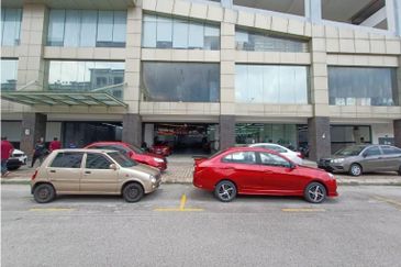 Dataran Otomobil, Seksyen 15