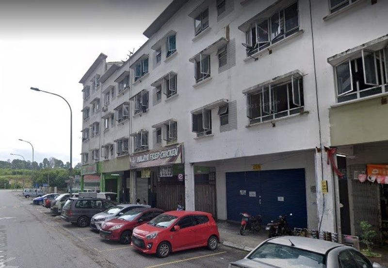 Dataran Otomobil, Seksyen 15