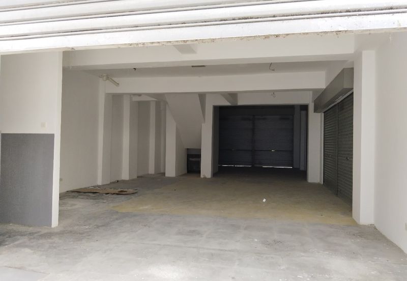 Dataran Otomobil, Seksyen 15