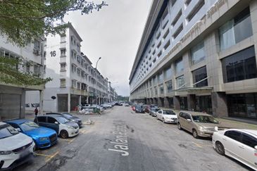 Dataran Otomobil, Seksyen 15