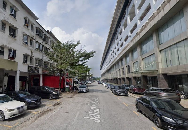 Dataran Otomobil, Seksyen 15