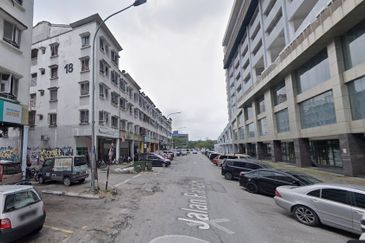 Dataran Otomobil, Seksyen 15