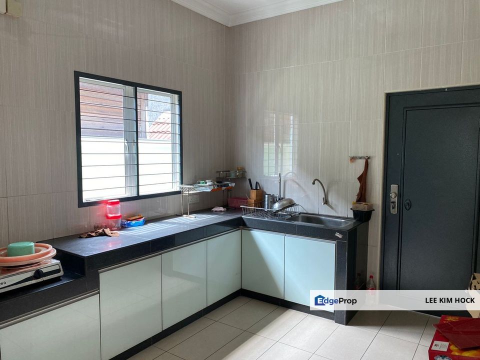 Single Storey Detached House In Pandamaran, Pelabuhan Klang For Sale, Renovated, Selangor, Klang