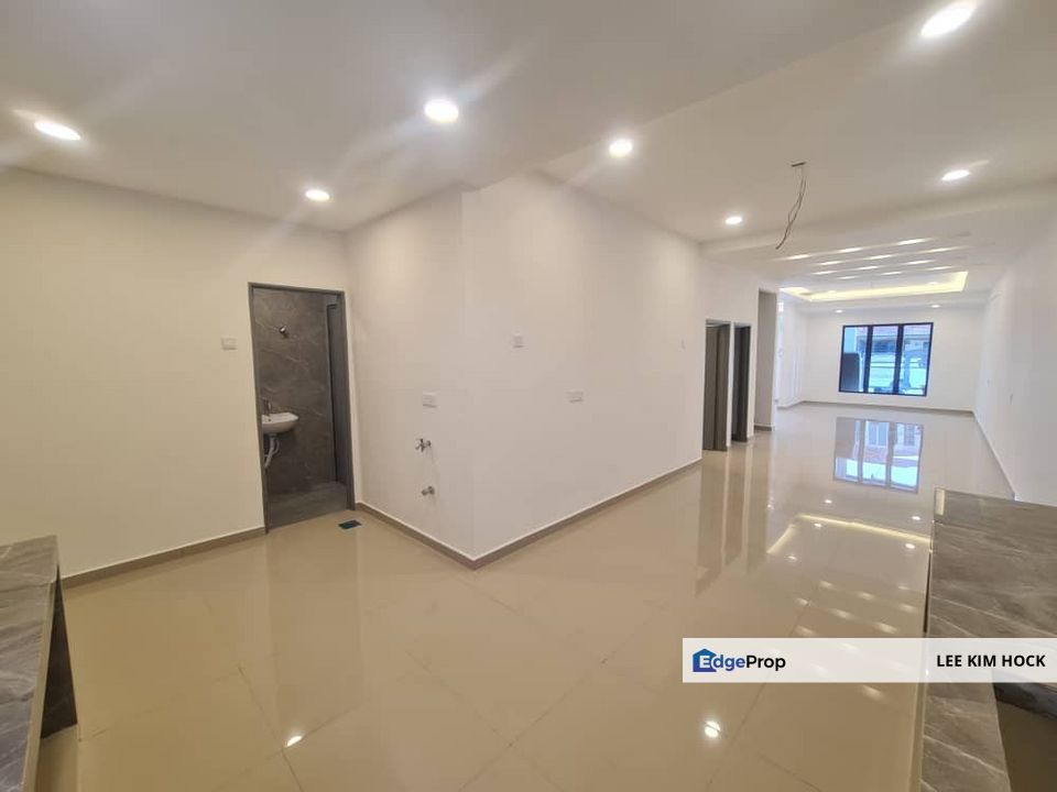 2 Storey Renovated House In Bandar Puteri Klang, Klang, End Lot, Selangor, Klang