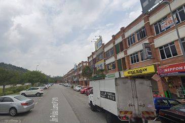 Jalan Pulau Lumut P U10/P @ Alam Budiman