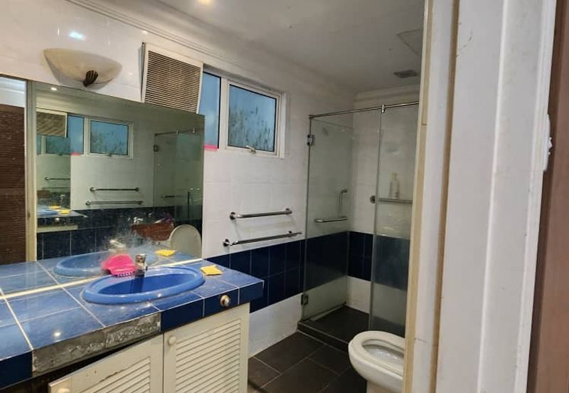 Villa Putra Condominium