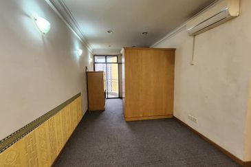 Villa Putra Condominium