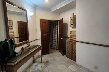 Villa Putra Condominium