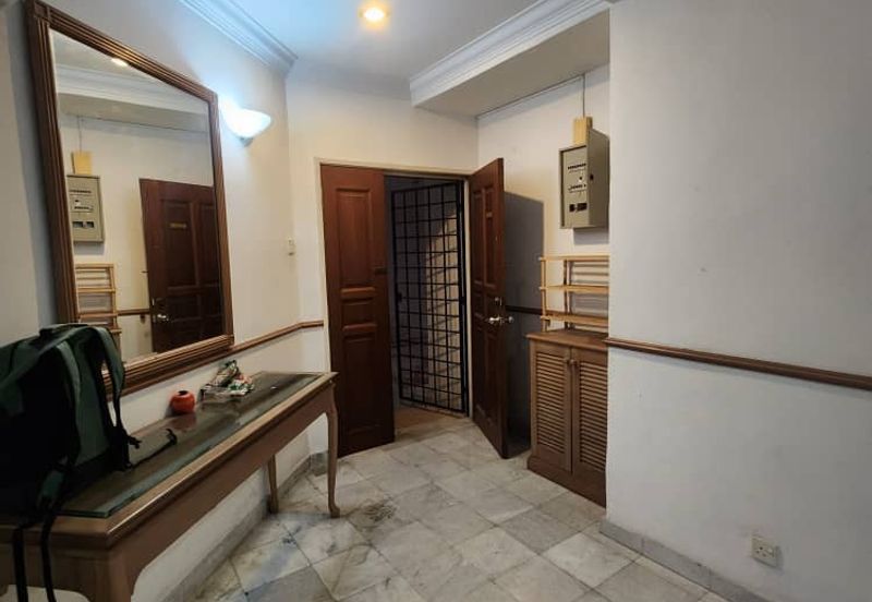 Villa Putra Condominium