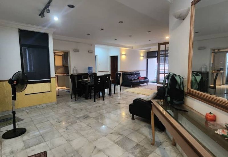 Villa Putra Condominium