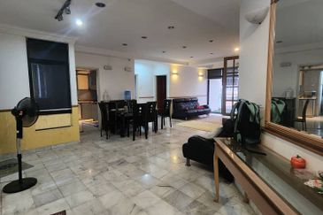 Villa Putra Condominium