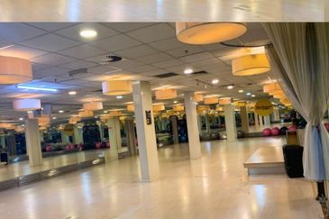 Taipan Business Centre, USJ 10