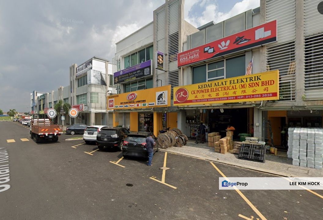 Shop Office In Bandar Bukit Raja, Klang For Sale, Big Size, Facing Open ...