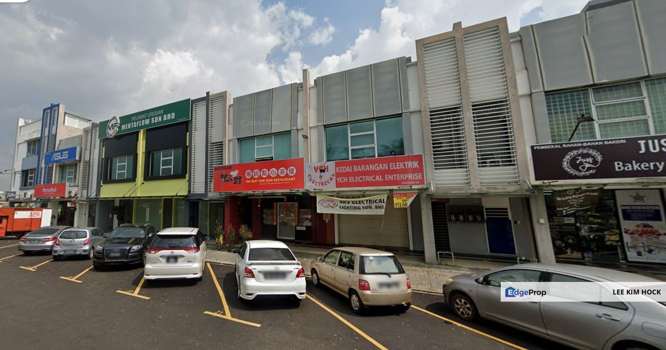 Shop Office In Bandar Bukit Raja, Klang For Sale, Big Size, Facing Open ...