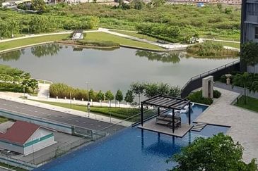 Gravit8 @ Klang South