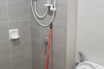 Gravit8 @ Klang South