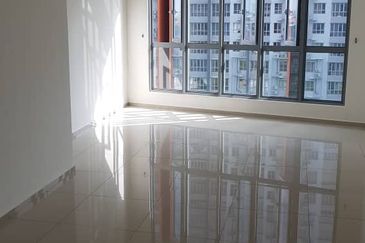 Gravit8 @ Klang South