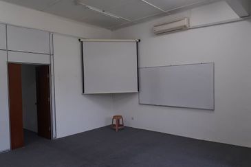 Jalan Pulau Lumut P U10/P @ Alam Budiman