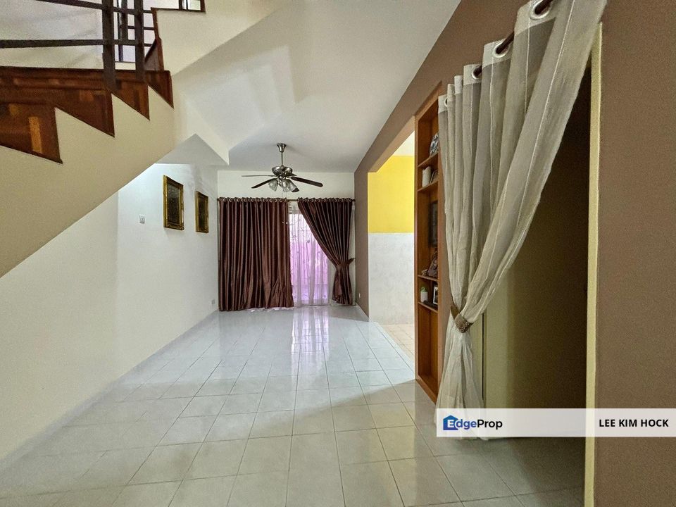 Setia Alam, 2 Storey Renvated and Partial Furnished House For Sale, 22' x 75', Selangor, Shah Alam