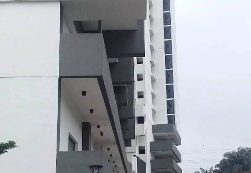 V12 Sovo (Menara Suria)