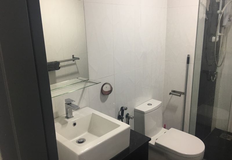 V12 Sovo (Menara Suria)