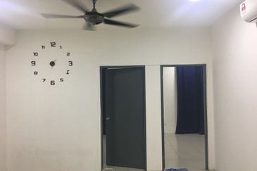 V12 Sovo (Menara Suria)