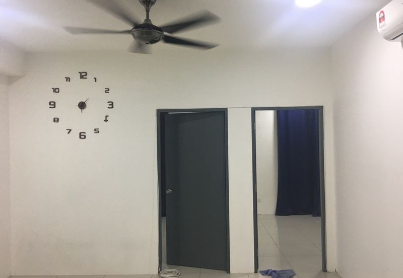 V12 Sovo (Menara Suria)