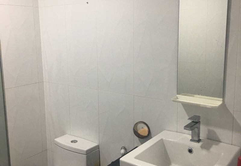 V12 Sovo (Menara Suria)