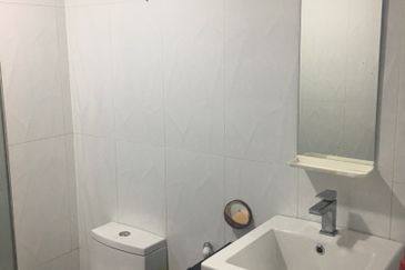 V12 Sovo (Menara Suria)