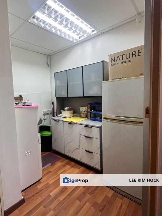 Office For Rent In Taipan Business Centre, USJ Subang Jaya, Partially Furnished, Selangor, Subang Jaya