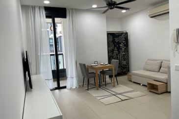 Arcoris Residences