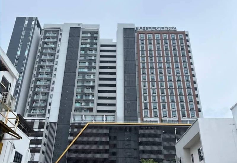 The Glenz @ Glenmarie