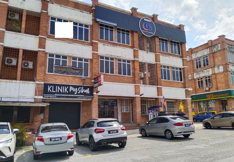 Jalan Pulau Lumut Q U10/Q @ Alam Budiman