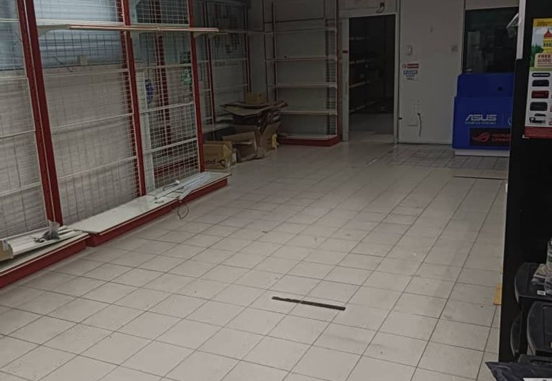 4 Storey Shop Office In Klang Town For Rent, Can Also Consider Separate Floor