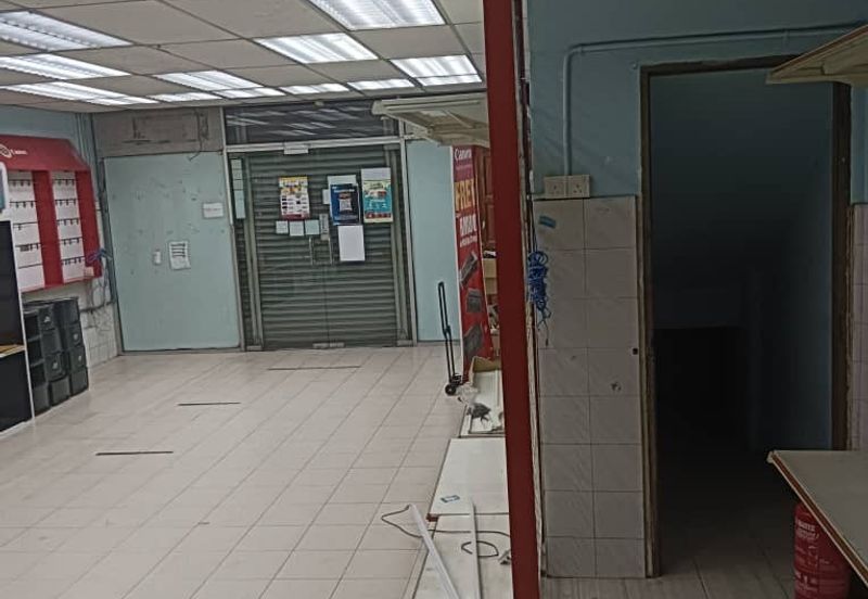 4 Storey Shop Office In Klang Town For Rent, Can Also Consider Separate Floor