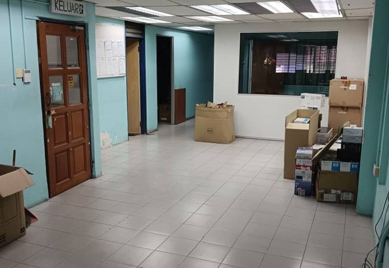 4 Storey Shop Office In Klang Town For Rent, Can Also Consider Separate Floor