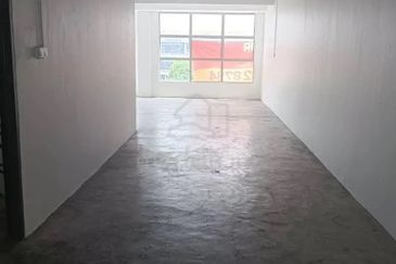 4 Storey Shop Office In Klang Town For Rent, Can Also Consider Separate Floor