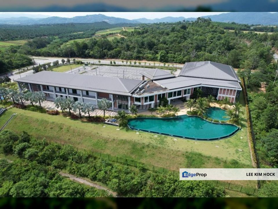 Freehold Big Size Bungalow Land In Bayu Lakehomes, Mantin, Negeri Sembilan For Sale At Cheap Price, Negeri Sembilan, Mantin