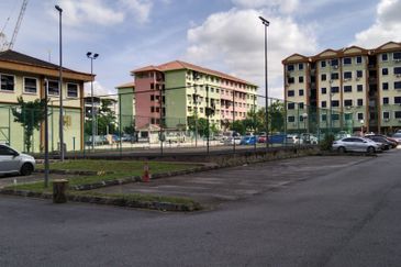 Pangsapuri Sri Pelangi