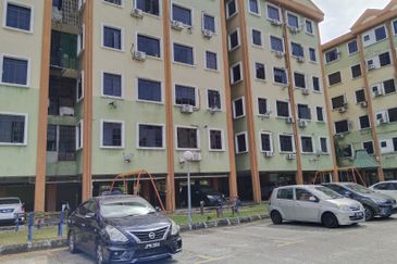 Pangsapuri Sri Pelangi