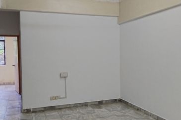 Pangsapuri Sri Pelangi