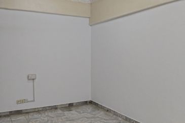 Pangsapuri Sri Pelangi