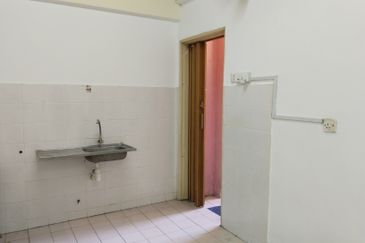 Pangsapuri Sri Pelangi