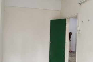 Pangsapuri Sri Pelangi