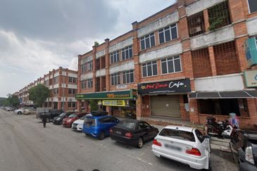 Jalan Pulau Lumut P U10/P @ Alam Budiman